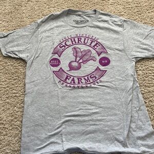 Ripple Junction Schrute Farm “The Office” Short Sleeve Tee (M)